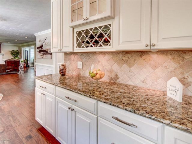601 Coral Water CT, Chesapeake, VA 23322