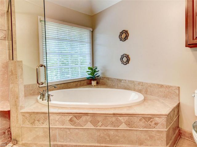 601 Coral Water CT, Chesapeake, VA 23322