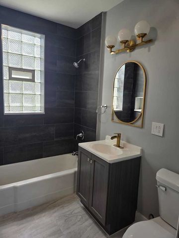 6207 S Bishop Street 2, Chicago, IL 60636