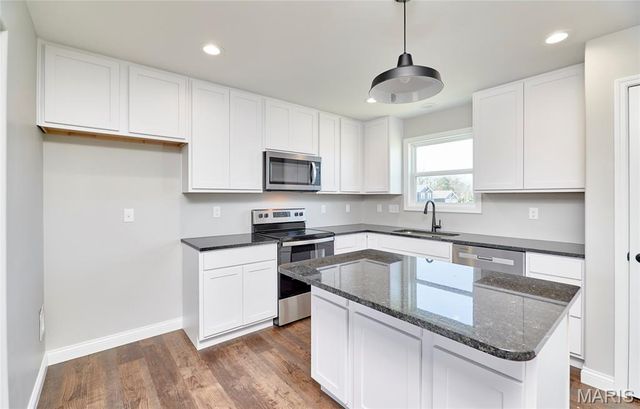 127 Peruque Creek Manor, Wright City, MO 63390