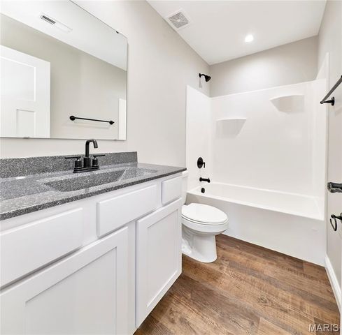 127 Peruque Creek Manor, Wright City, MO 63390
