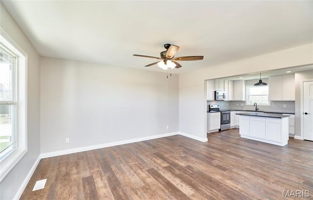 127 Peruque Creek Manor, Wright City, MO 63390