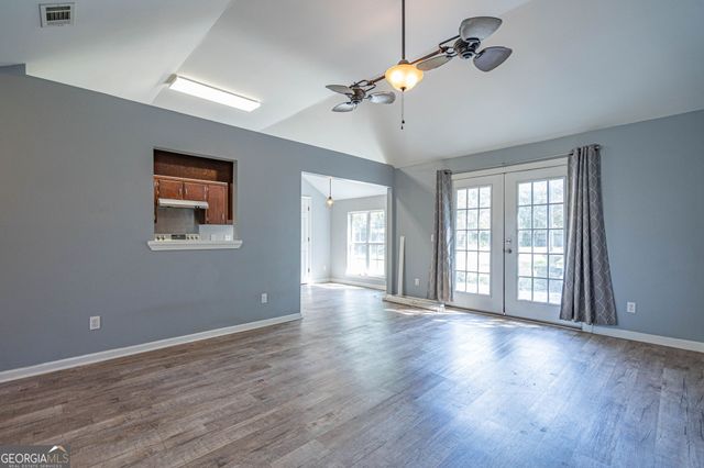 410 Joshua Circle, Ellabell, GA 31308