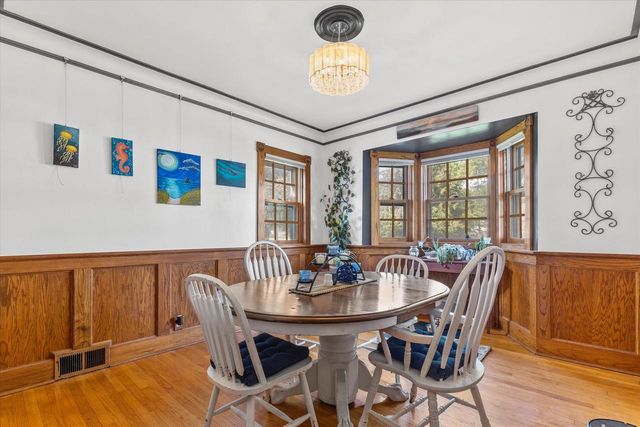 1636 S Triangle AVENUE, New Berlin, WI 53151