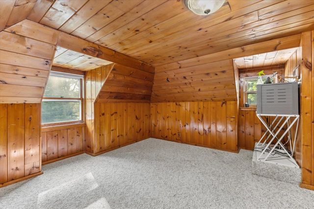 1636 S Triangle AVENUE, New Berlin, WI 53151