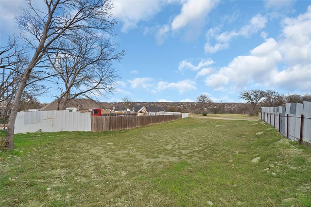 2909 Pearl Avenue, Fort Worth, TX 76106
