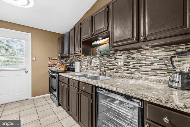 6603 SEWARD RD, Bowie, MD 20720