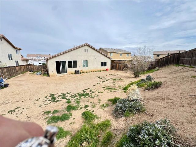 13831 Coolidge, Oak Hills, CA 92344