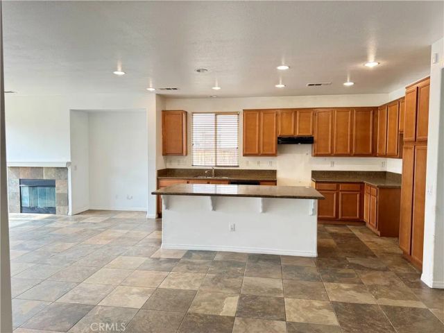 13831 Coolidge, Oak Hills, CA 92344