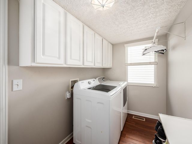 247 Chasely Circle, Powell, OH 43065