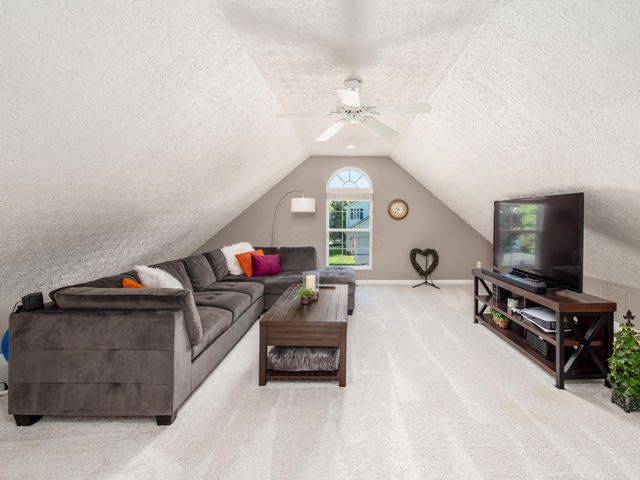 247 Chasely Circle, Powell, OH 43065
