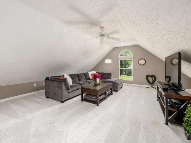247 Chasely Circle, Powell, OH 43065