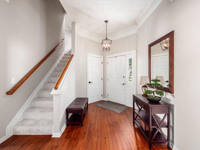247 Chasely Circle, Powell, OH 43065