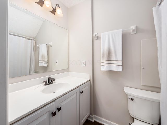 247 Chasely Circle, Powell, OH 43065