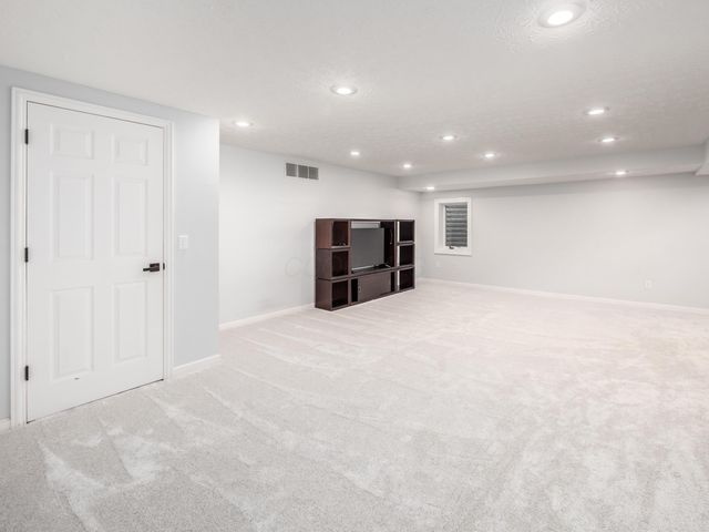247 Chasely Circle, Powell, OH 43065