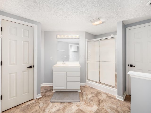 247 Chasely Circle, Powell, OH 43065