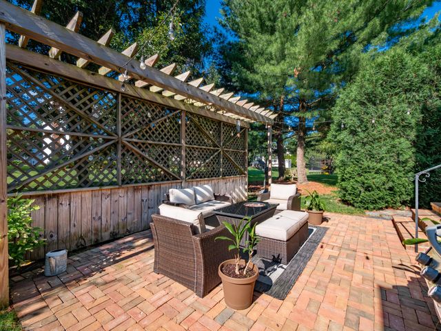 247 Chasely Circle, Powell, OH 43065