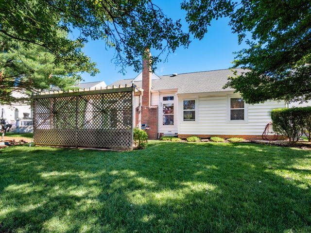 247 Chasely Circle, Powell, OH 43065