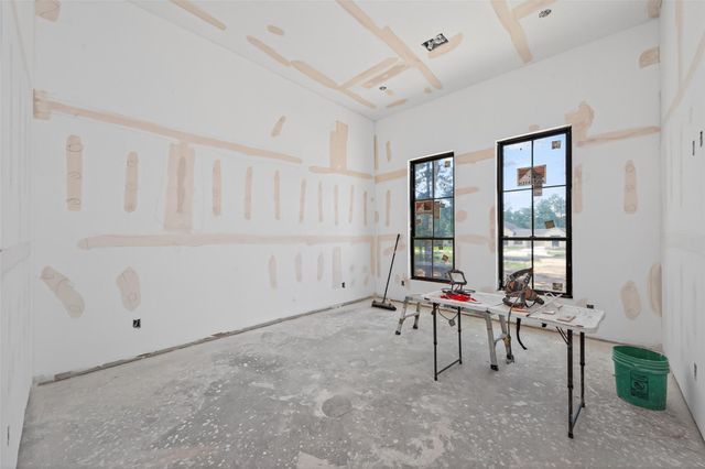 7746 Dog Wood Acres Drive, Montgomery, TX 77316