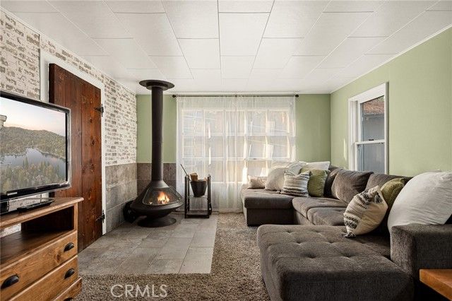 25616 Hi Lane, Twin Peaks, CA 92391