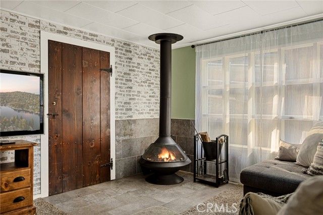 25616 Hi Lane, Twin Peaks, CA 92391