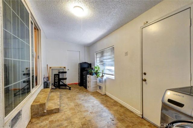 1887 Waters Avenue, Pomona, CA 91766