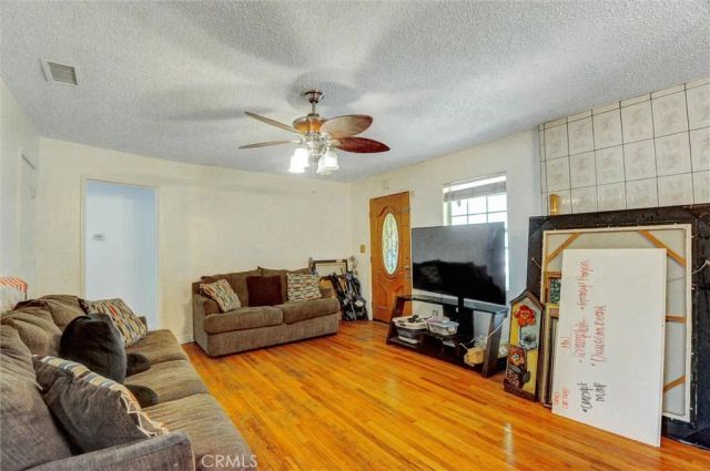 1887 Waters Avenue, Pomona, CA 91766