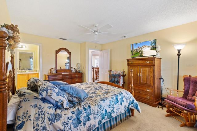 1884 POPPY CIRCLE, The Villages, FL 32162