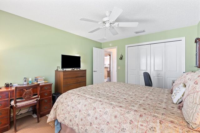 1884 POPPY CIRCLE, The Villages, FL 32162