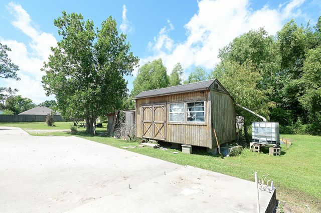 4628 North Bayou Black Drive, Gibson, LA 70356