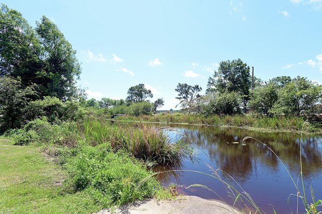 4628 North Bayou Black Drive, Gibson, LA 70356