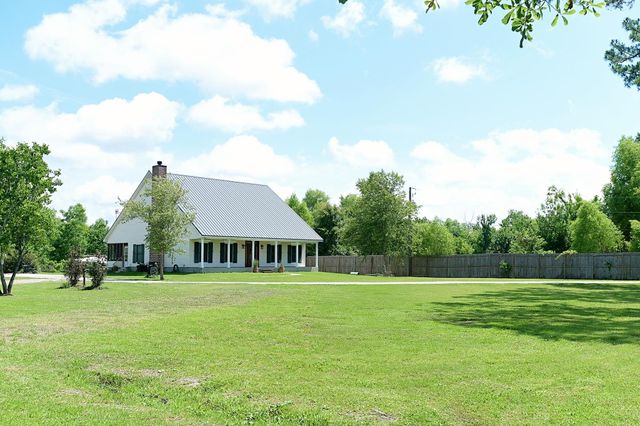 4628 North Bayou Black Drive, Gibson, LA 70356