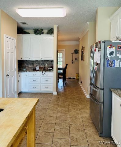 258 Ocmulgee Drive, Valley Grande, AL 36701