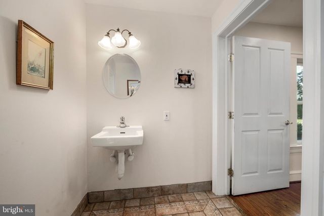 103 WHITE HORSE PIKE, Haddon Heights, NJ 08035