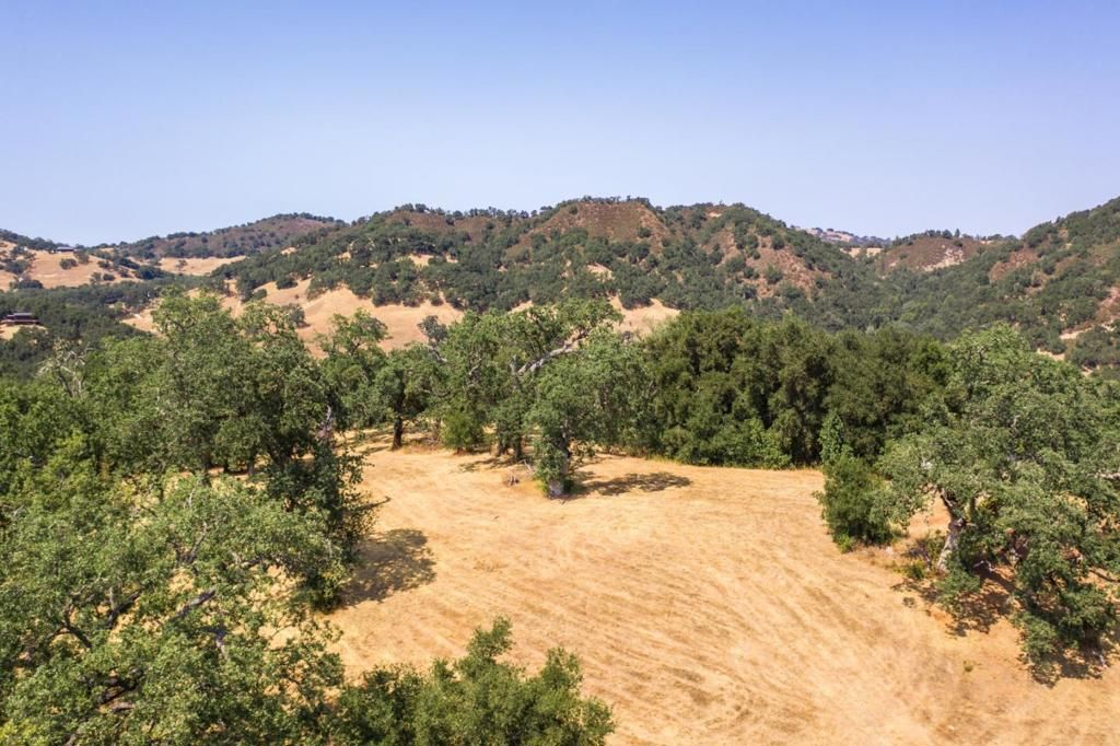 39 Arroyo Sequoia, Carmel Valley, CA 93923