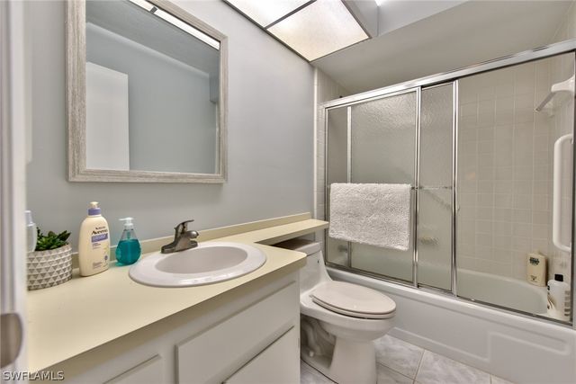 150 Round Key CIR G-15, Naples, FL 34112