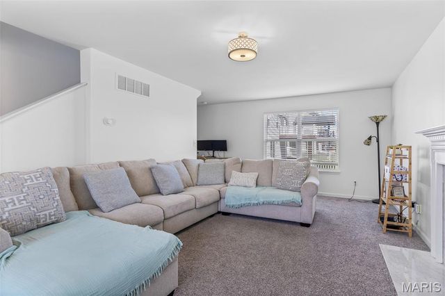 4029 Mitchford Drive, St Louis, MO 63125