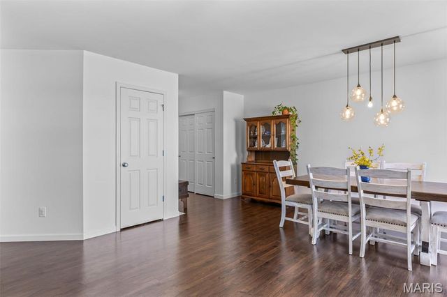 4029 Mitchford Drive, St Louis, MO 63125