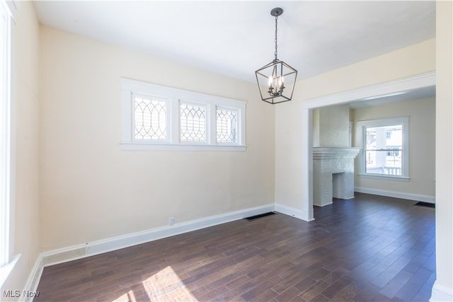 9800 Parmelee Avenue, Cleveland, OH 44108