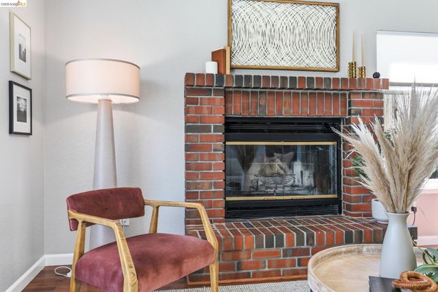 2137 Pheasant Dr, Hercules, CA 94547