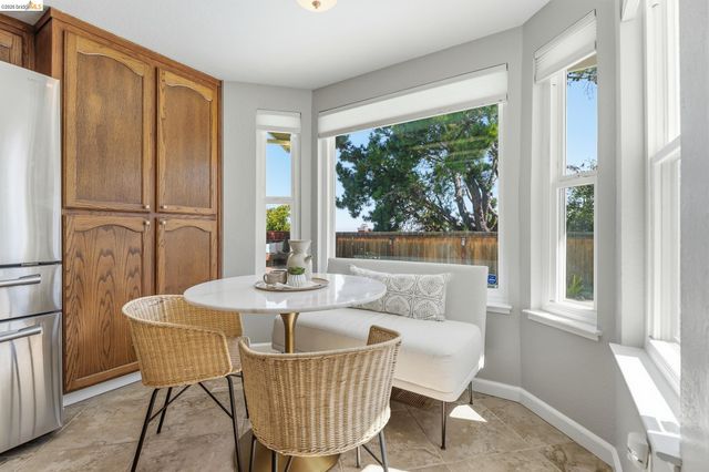 2137 Pheasant Dr, Hercules, CA 94547