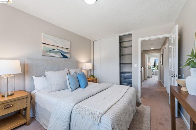 2137 Pheasant Dr, Hercules, CA 94547