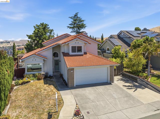 2137 Pheasant Dr, Hercules, CA 94547