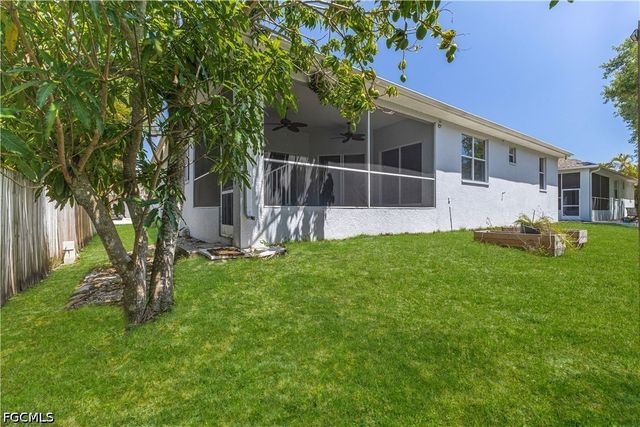 7930 Sandel Wood CIR W, Fort Myers, FL 33908
