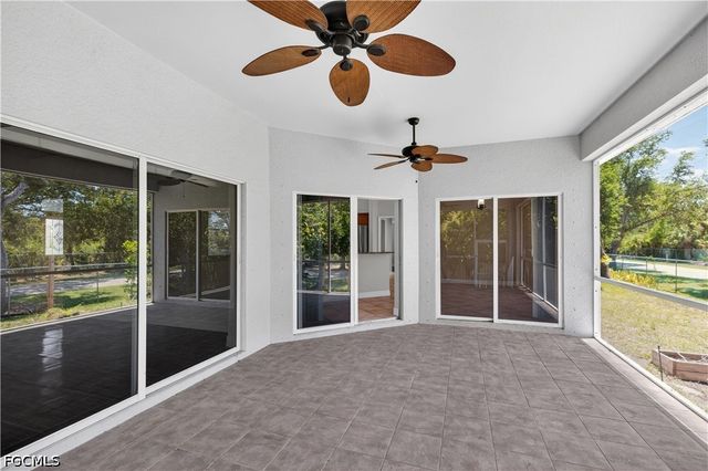 7930 Sandel Wood CIR W, Fort Myers, FL 33908