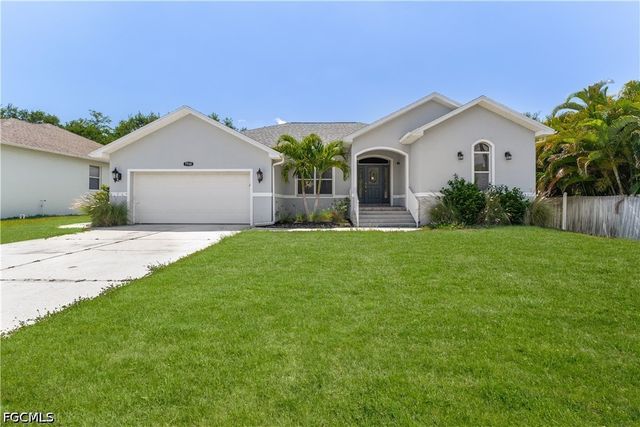 7930 Sandel Wood CIR W, Fort Myers, FL 33908