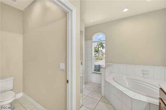 7930 Sandel Wood CIR W, Fort Myers, FL 33908