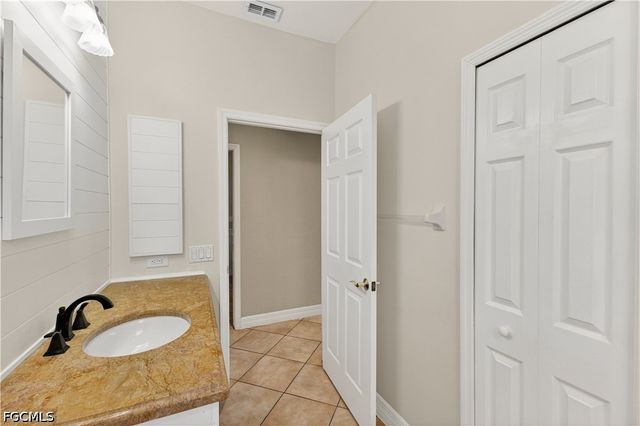 7930 Sandel Wood CIR W, Fort Myers, FL 33908