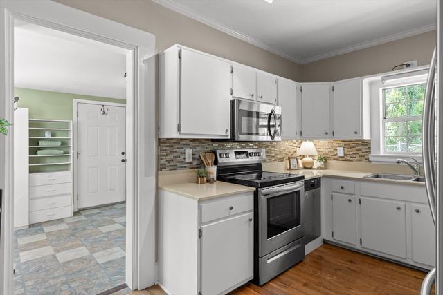 112 Hedgewood Drive, Chattanooga, TN 37405