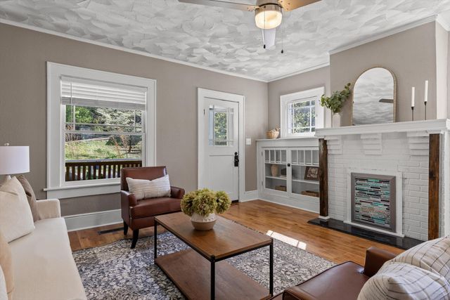 112 Hedgewood Drive, Chattanooga, TN 37405